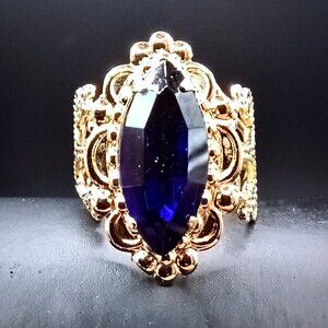 Sorrelli sapphire blue crystal and gold cocktail ring